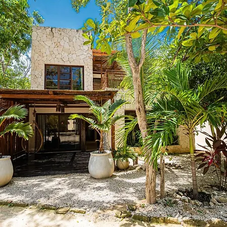 Tulum Jungle Villas - Villa Cenote